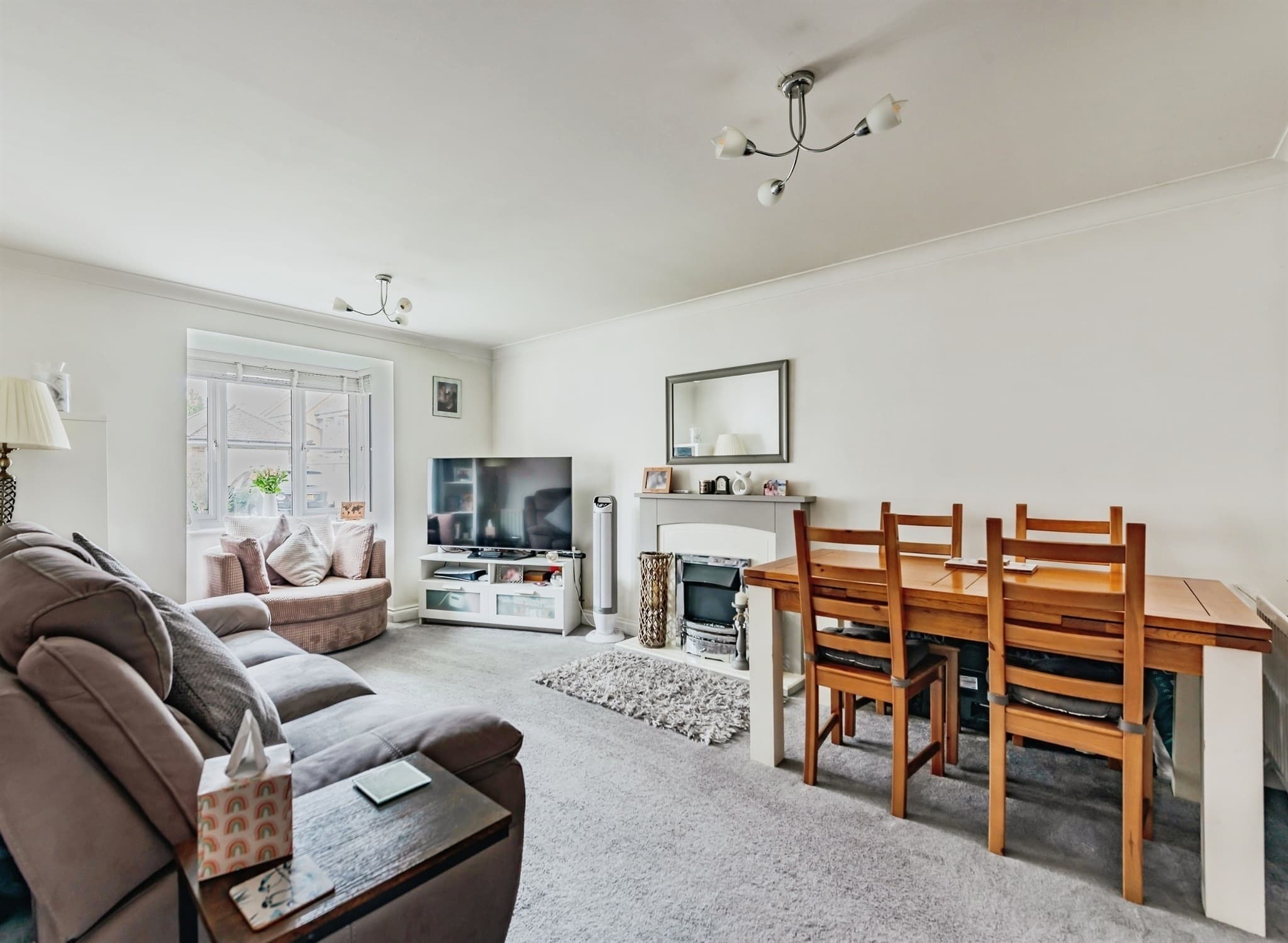 Property at Kingsfield Way, Redhill
