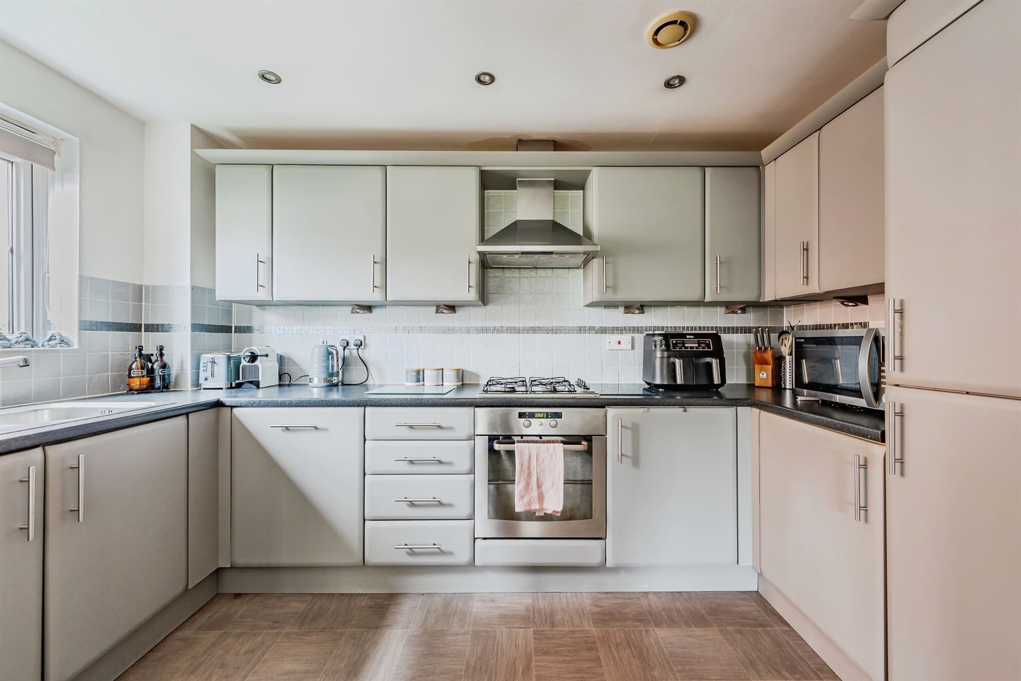 Property at Kingsfield Way, Redhill