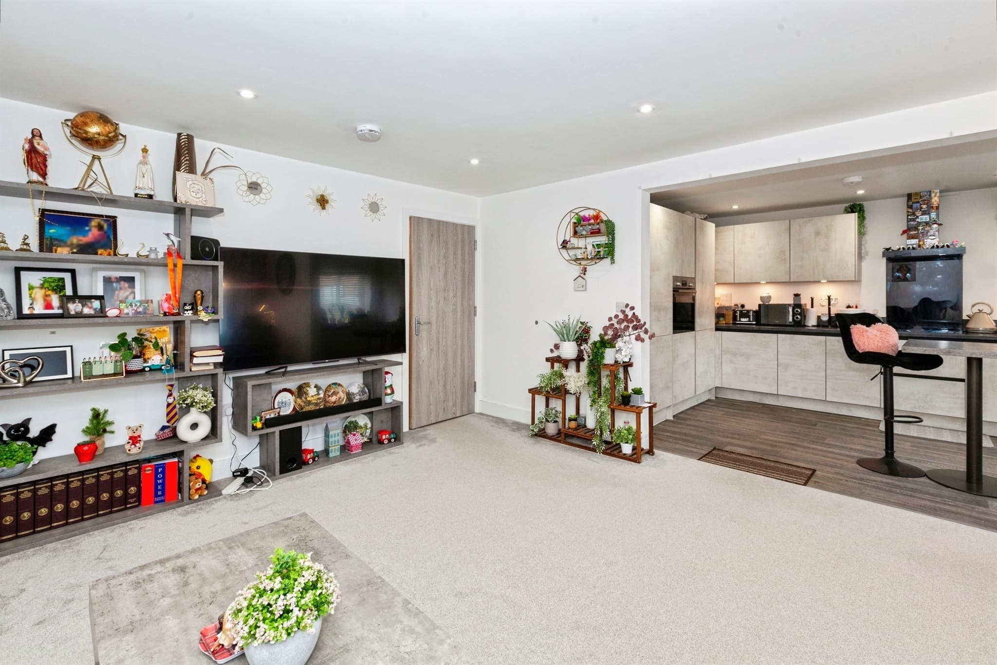 Property at West Wycombe Road, HIGH WYCOMBE
