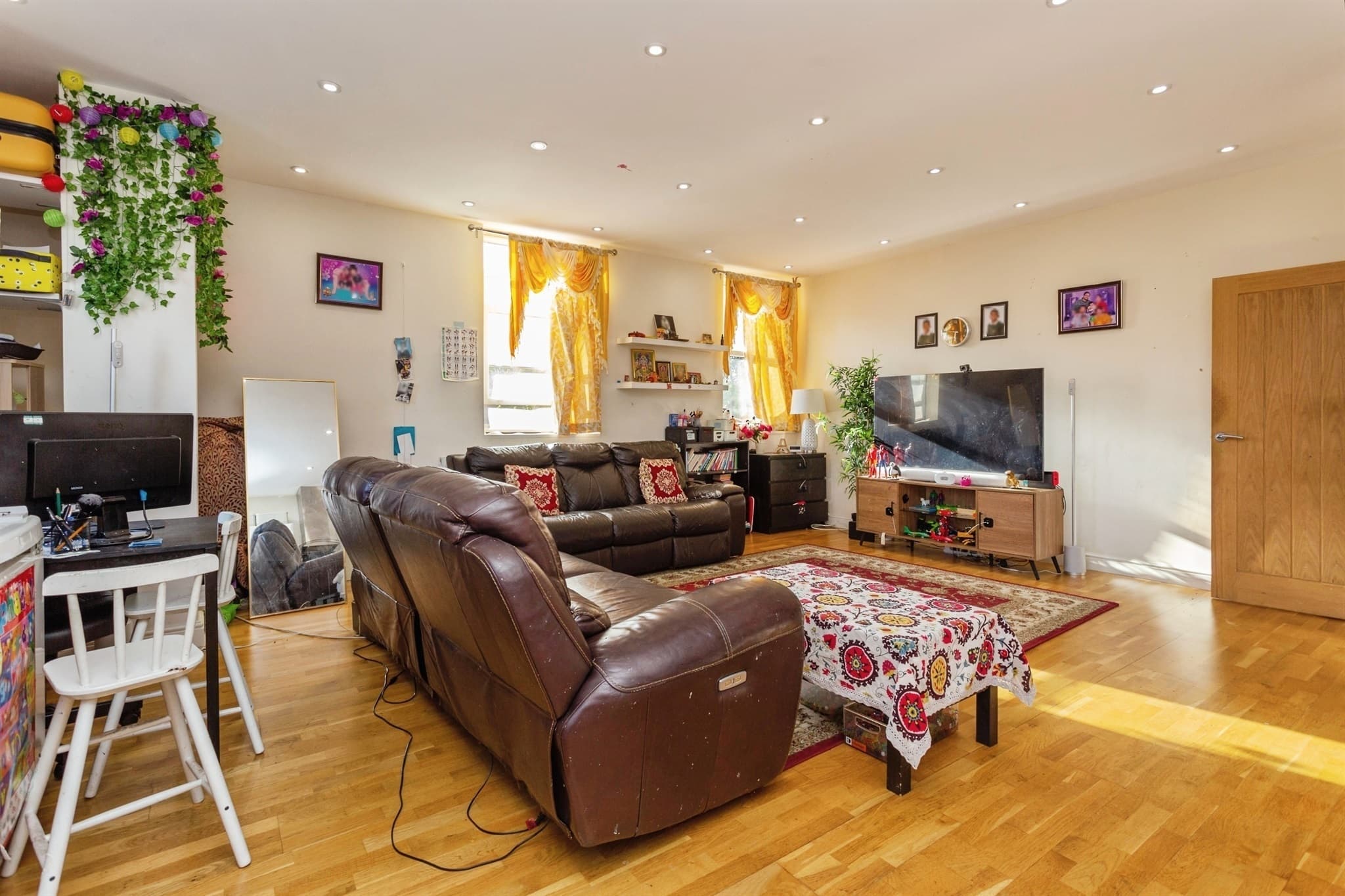 Property at Cavendish Avenue, HARROW