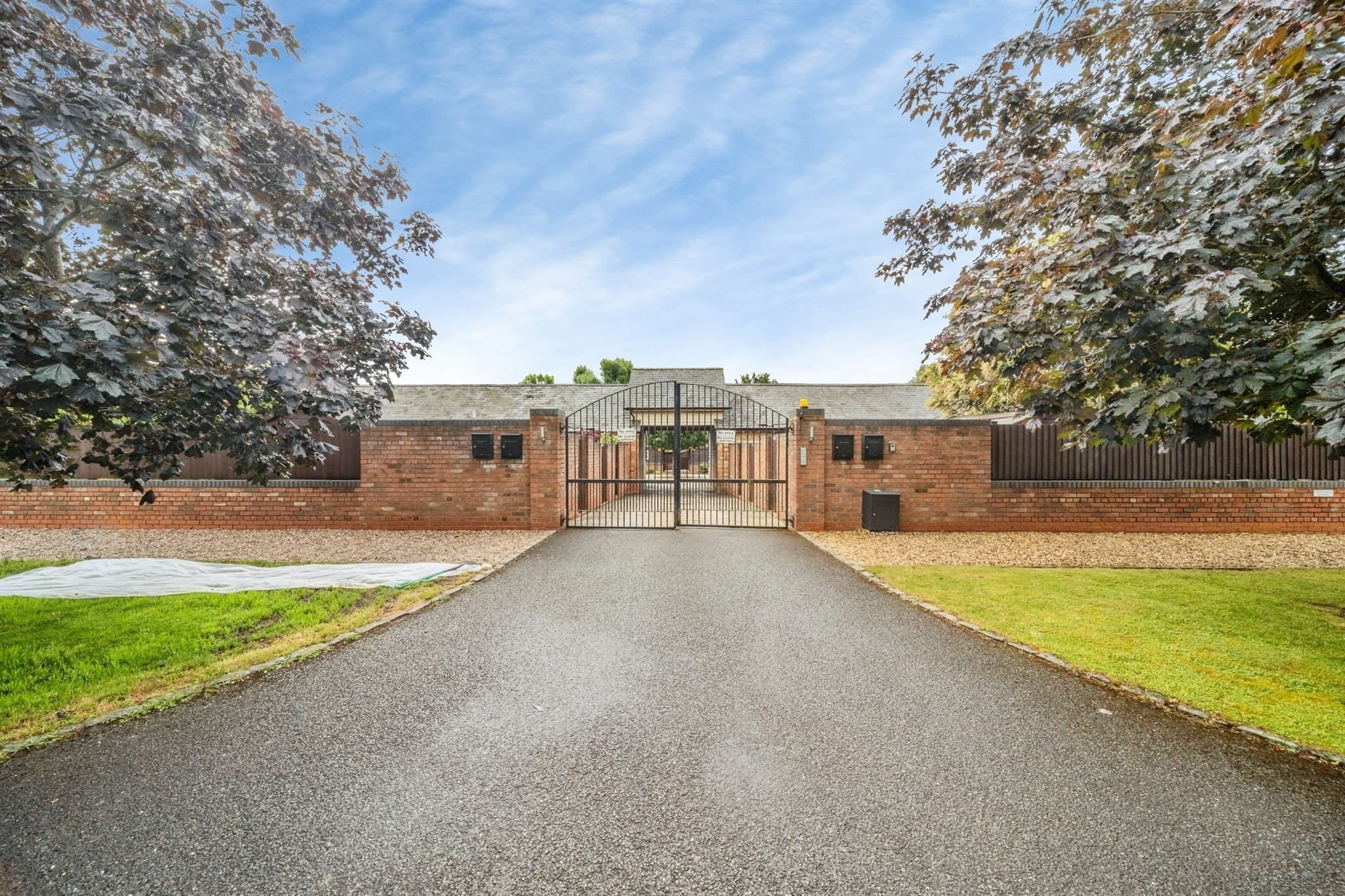 Property at Shucklow Hill, Little Horwood, Milton Keynes