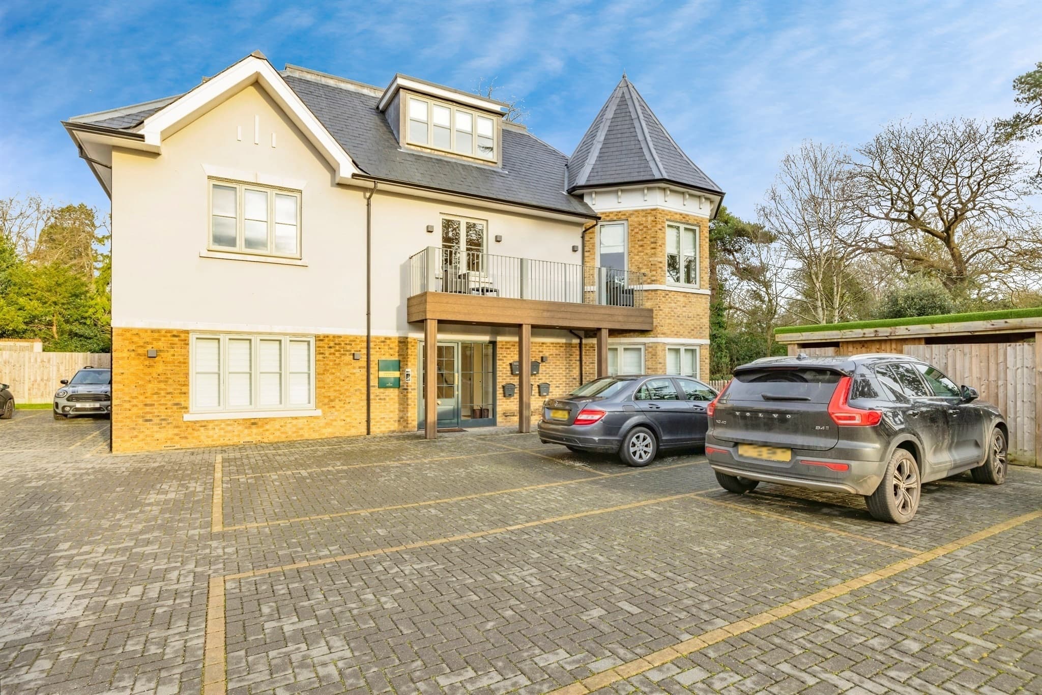 Property at Elizabeth Grove, Bushey Heath, Bushey