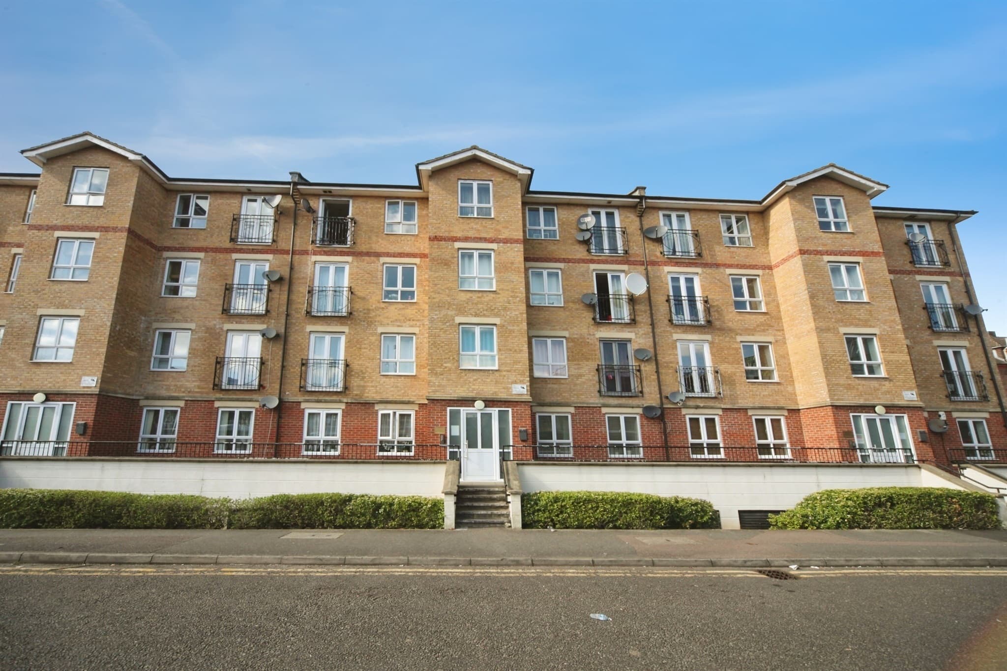 Property at Grove Road, Luton