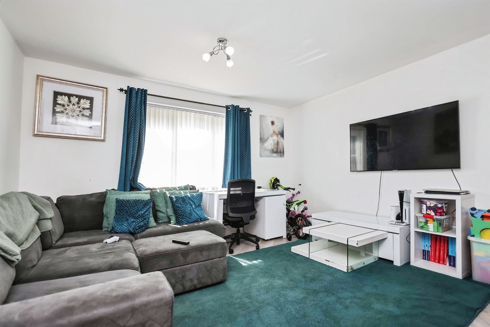 Property at Brades Rise, Oldbury