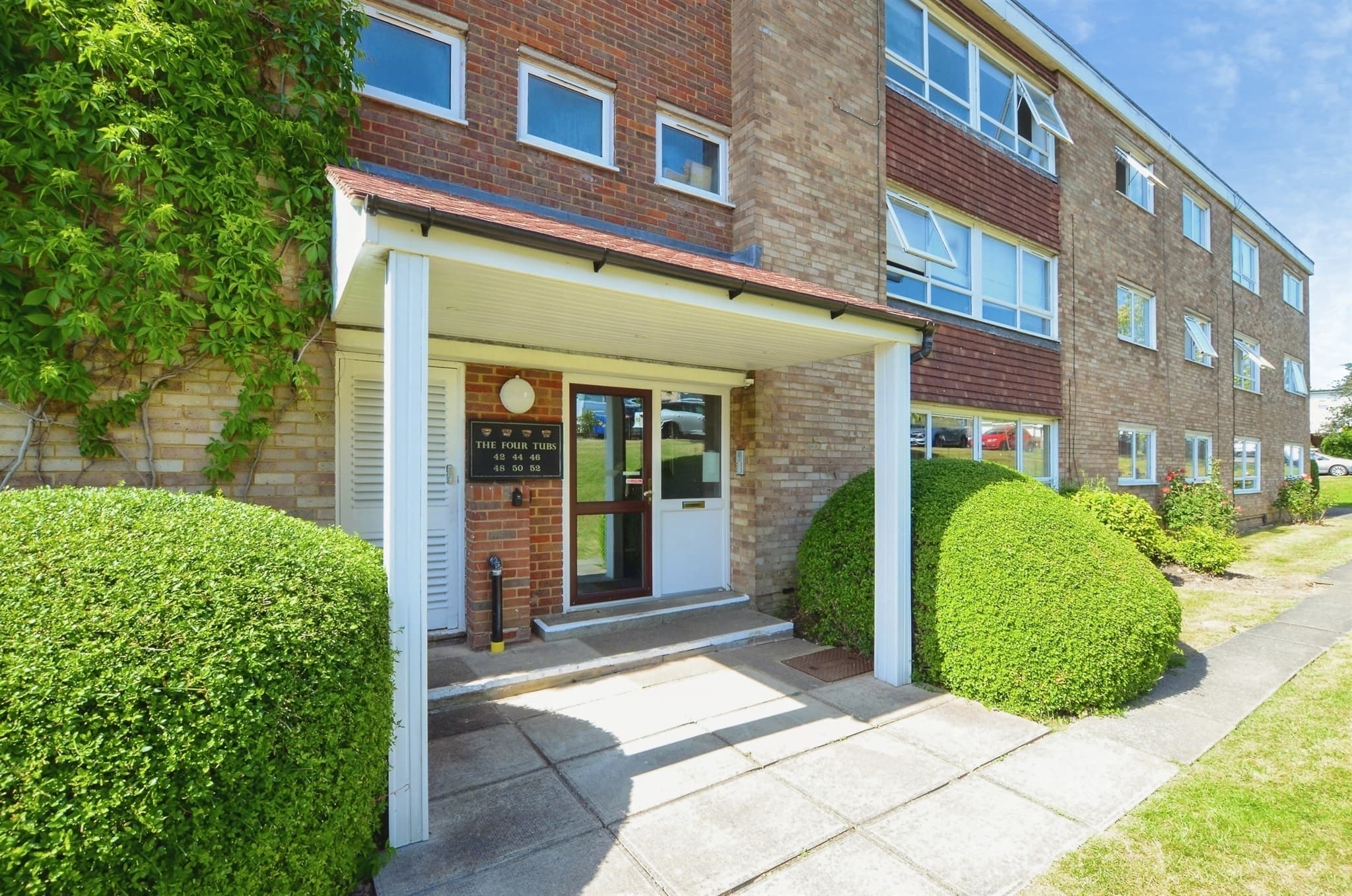 Property at The Four Tubs, Bushey