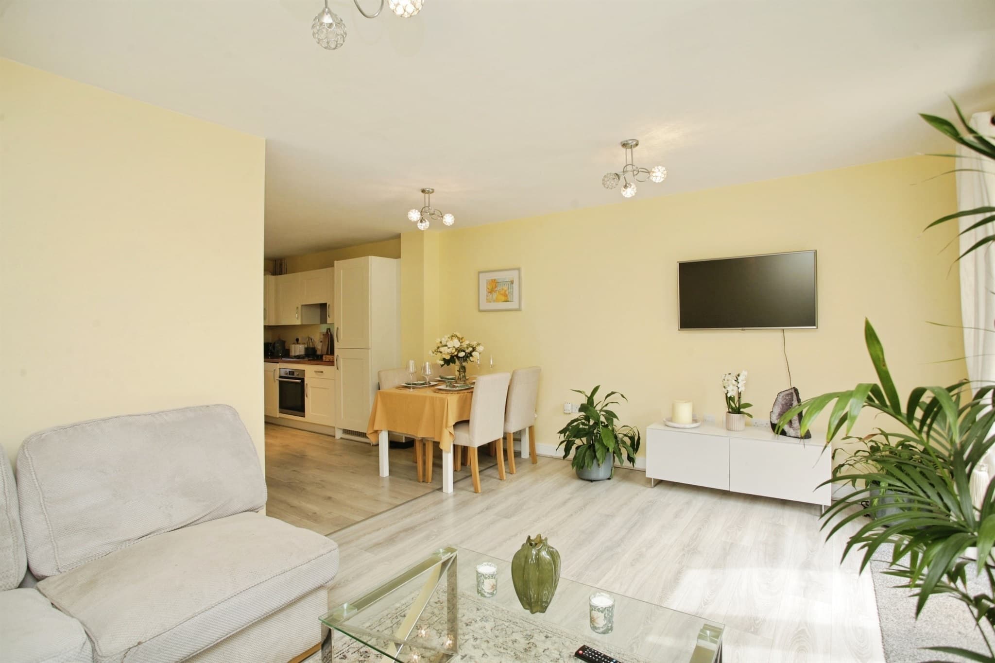Property at East Close, Cawston, Rugby