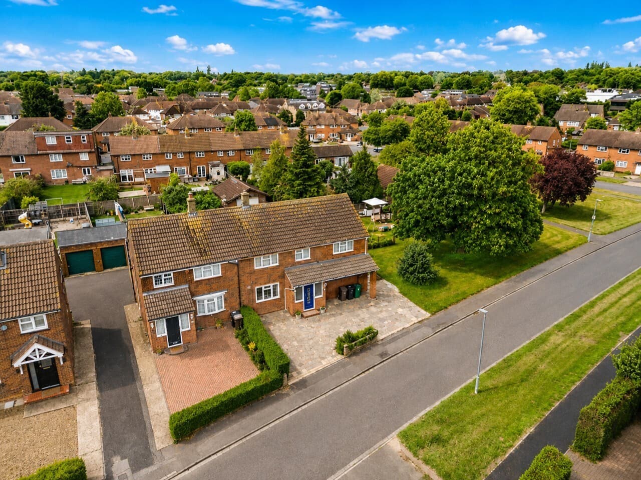 Property at Summerfield Close, London Colney, St. Albans