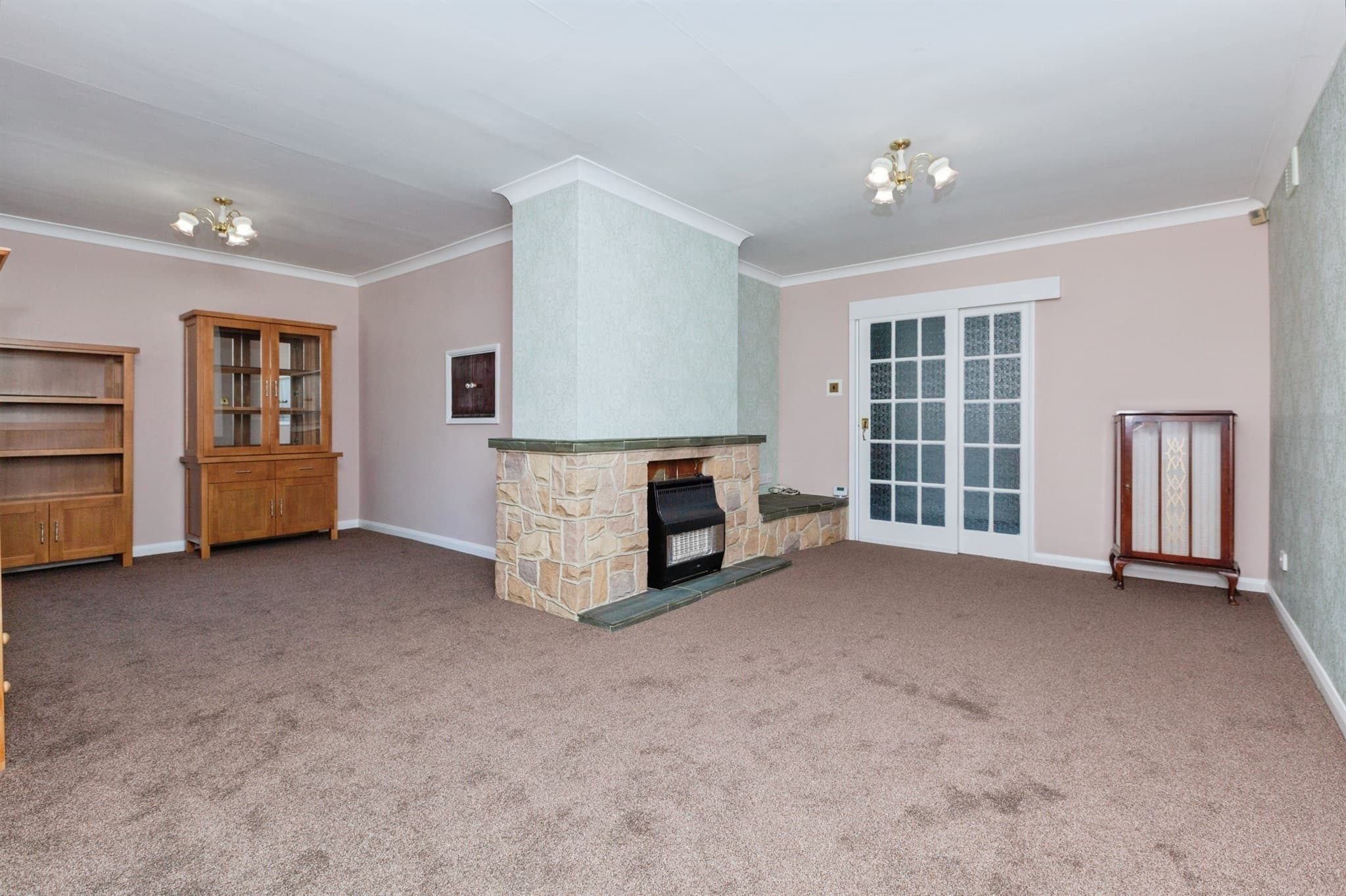 Property at Little Glen Road, Glen Parva, Leicester