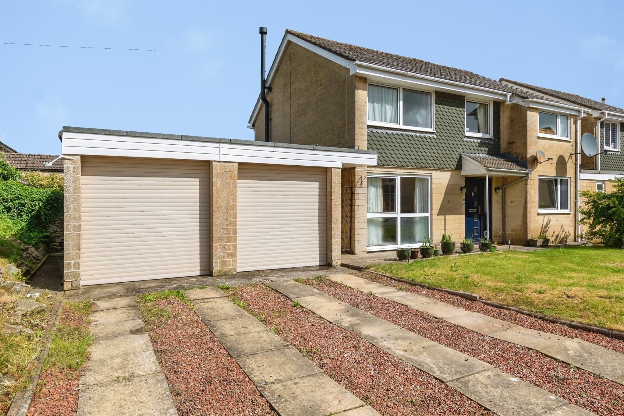 Property at Grocyn Close, Colerne, Chippenham