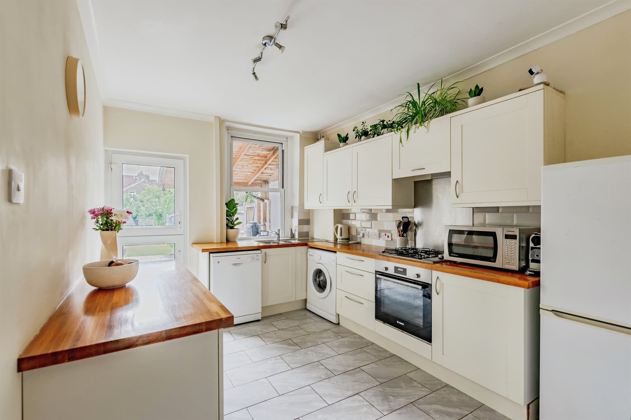 Property at Earlsbrook Road, Redhill
