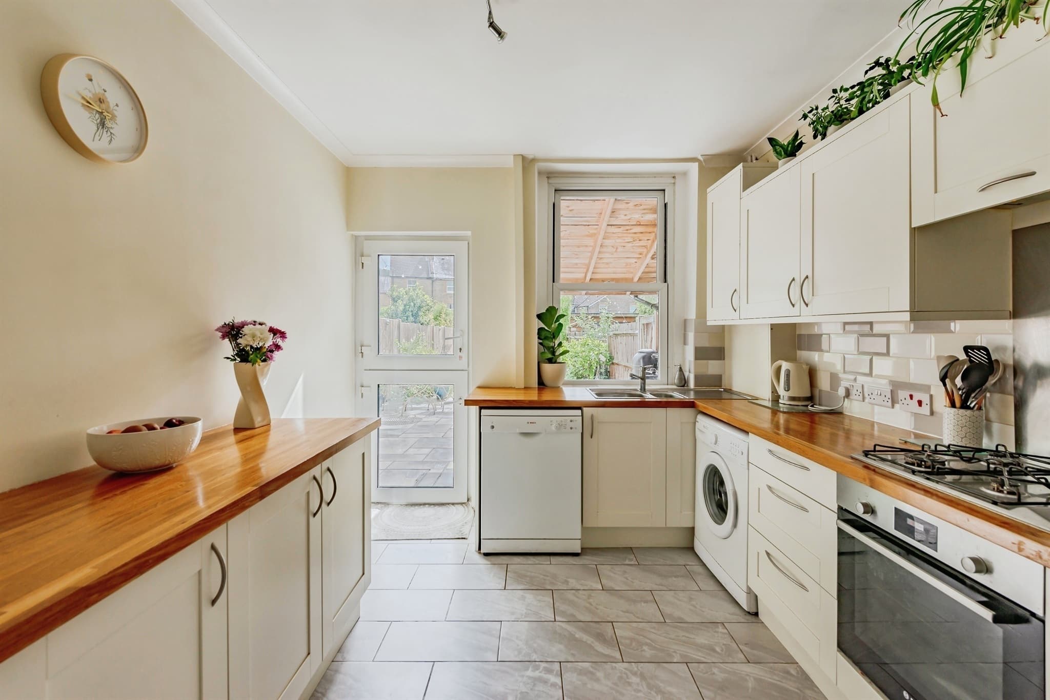 Property at Earlsbrook Road, Redhill