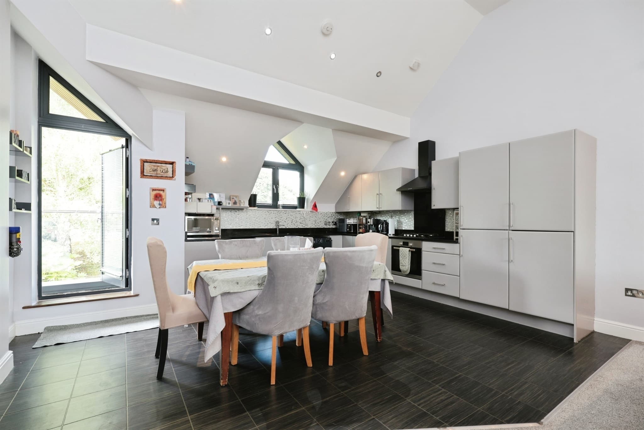Property at Kingsmead Road, HIGH WYCOMBE