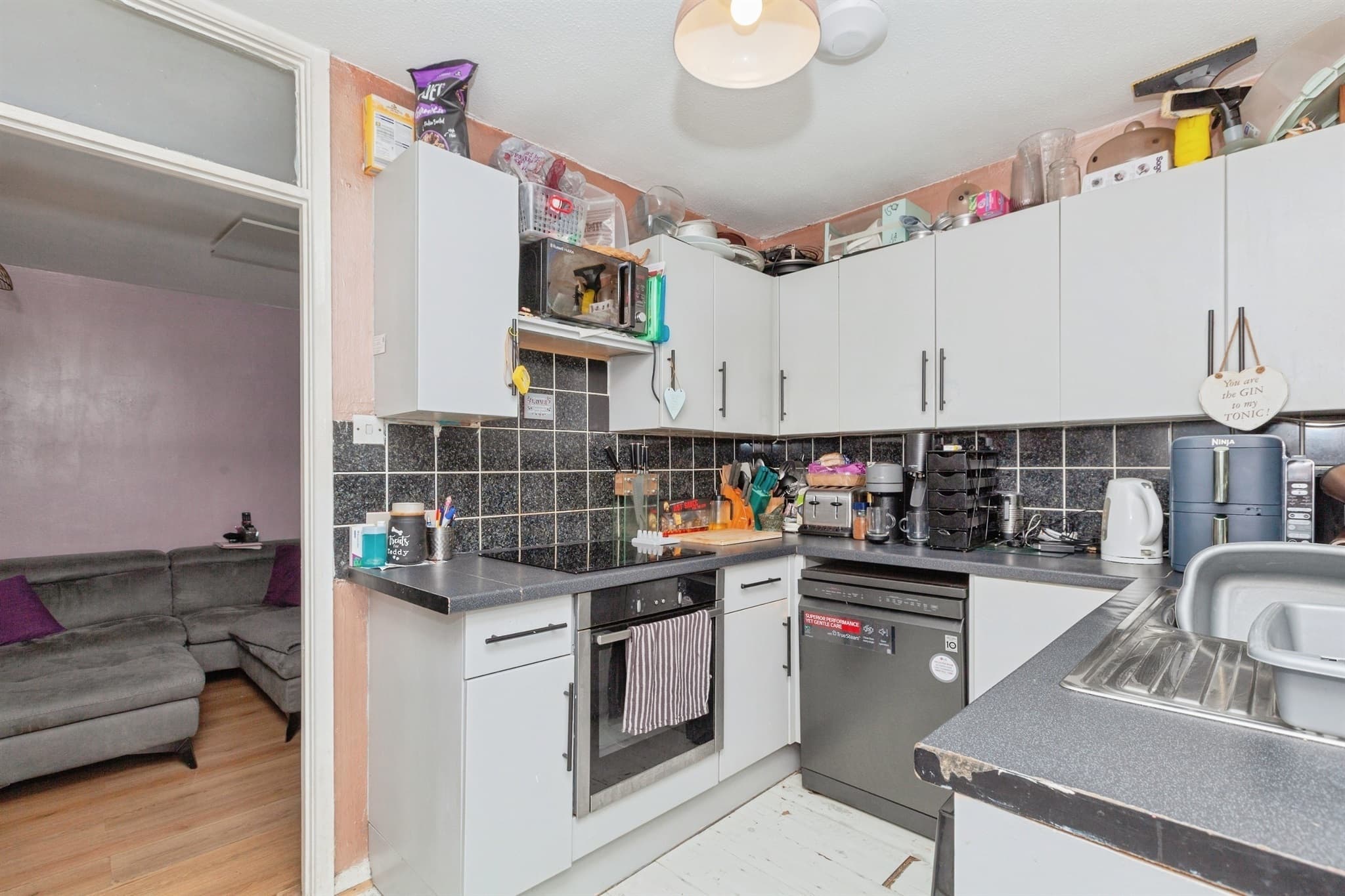 Property at Hatherleigh Road, Leicester