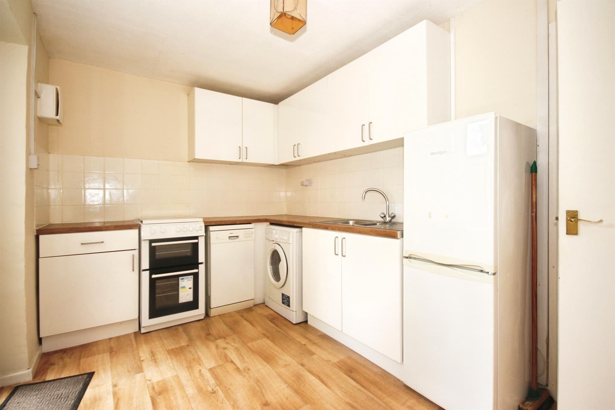 Property at Grassington Avenue, Warwick