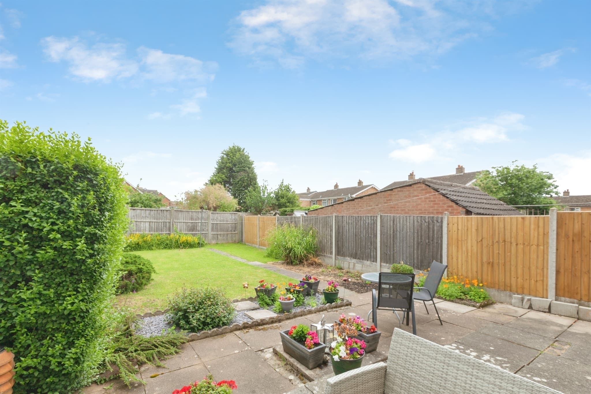Property at Kew Drive, Oadby, Leicester