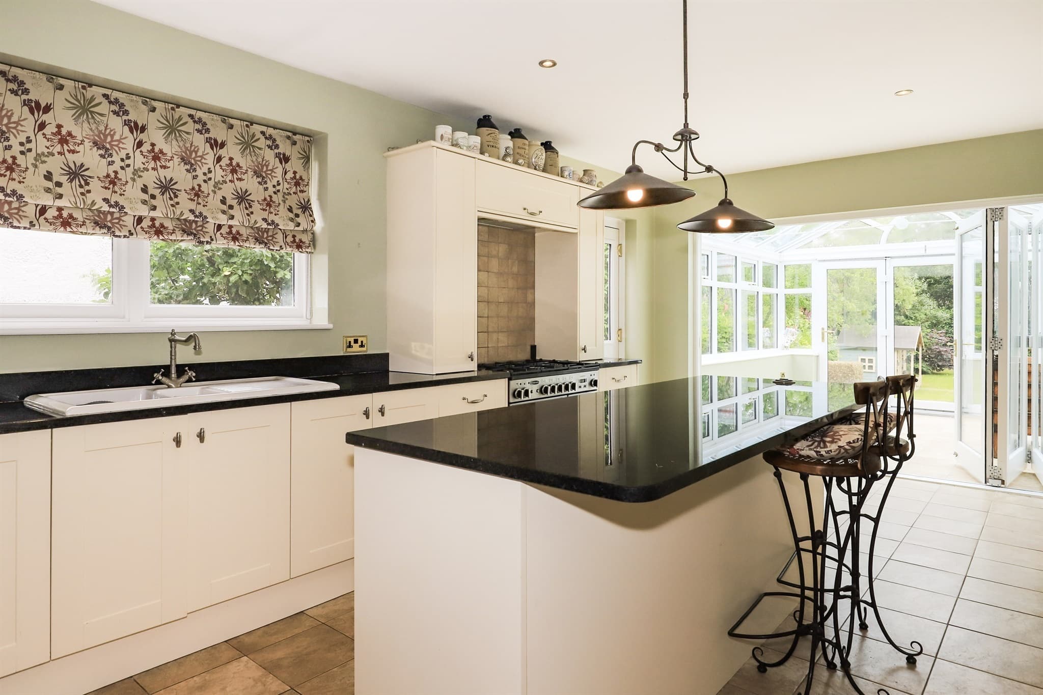 Property at Tettenhall Road, Tettenhall, Wolverhampton