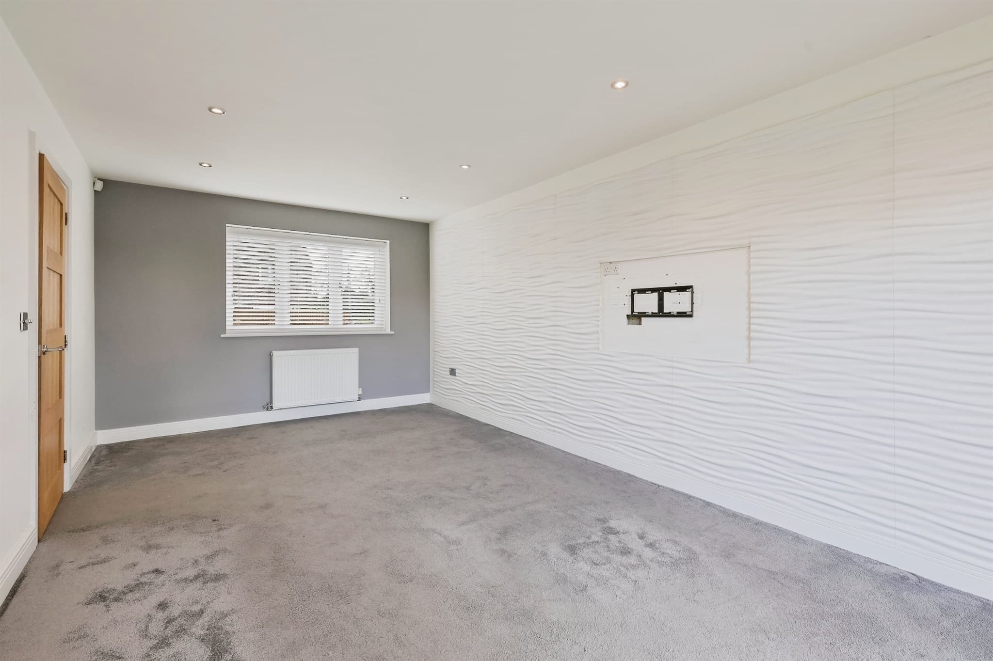 Property at Pagnell Close, Wootton, Northampton