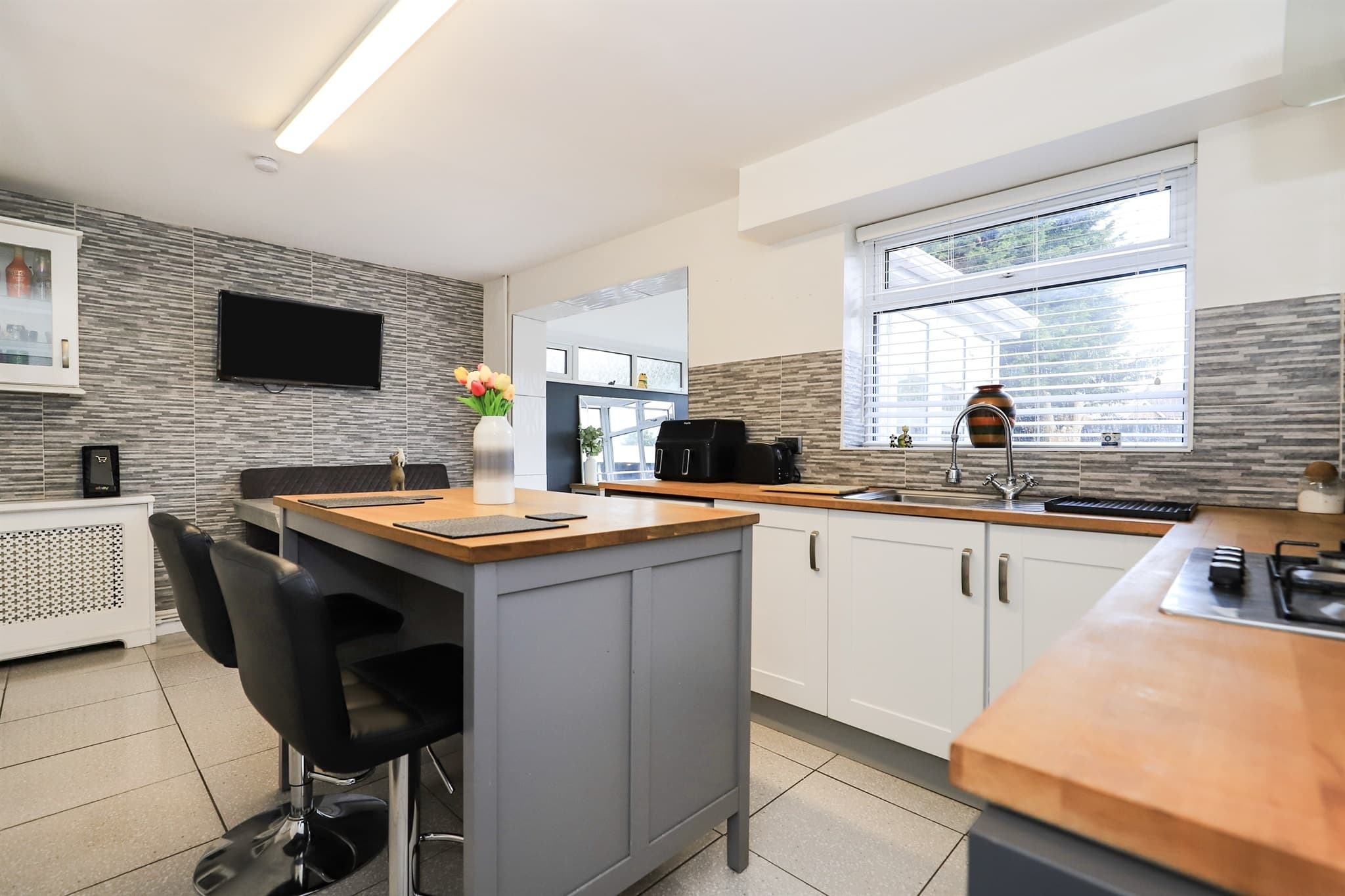 Property at Cannock Road, Featherstone, Wolverhampton