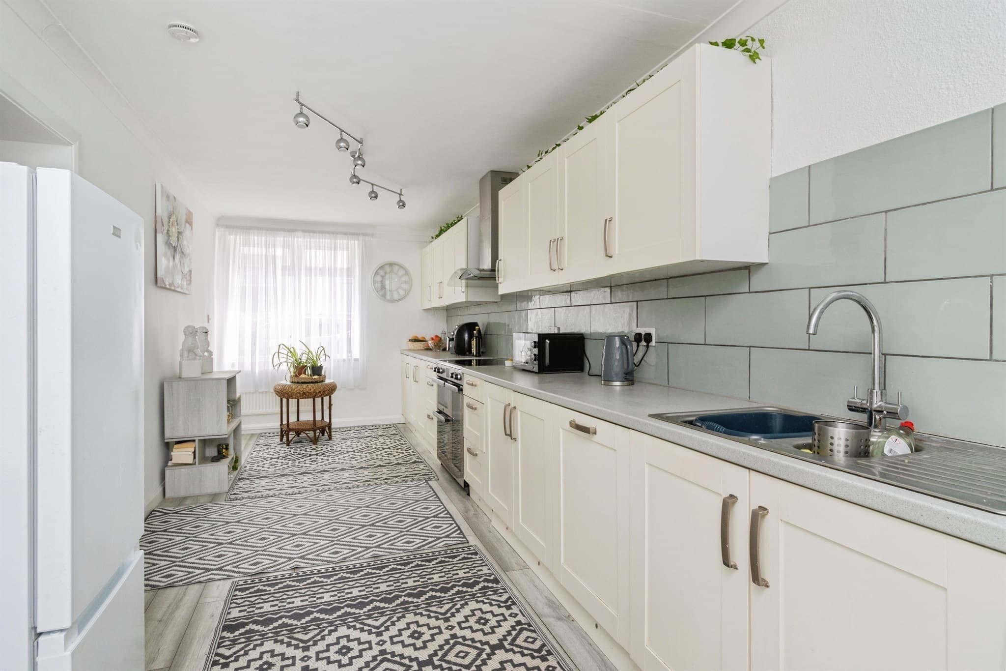Property at Kents Lane, Torquay