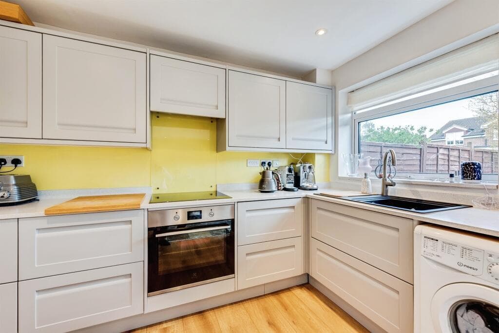 Property at Hamble Drive, Abingdon