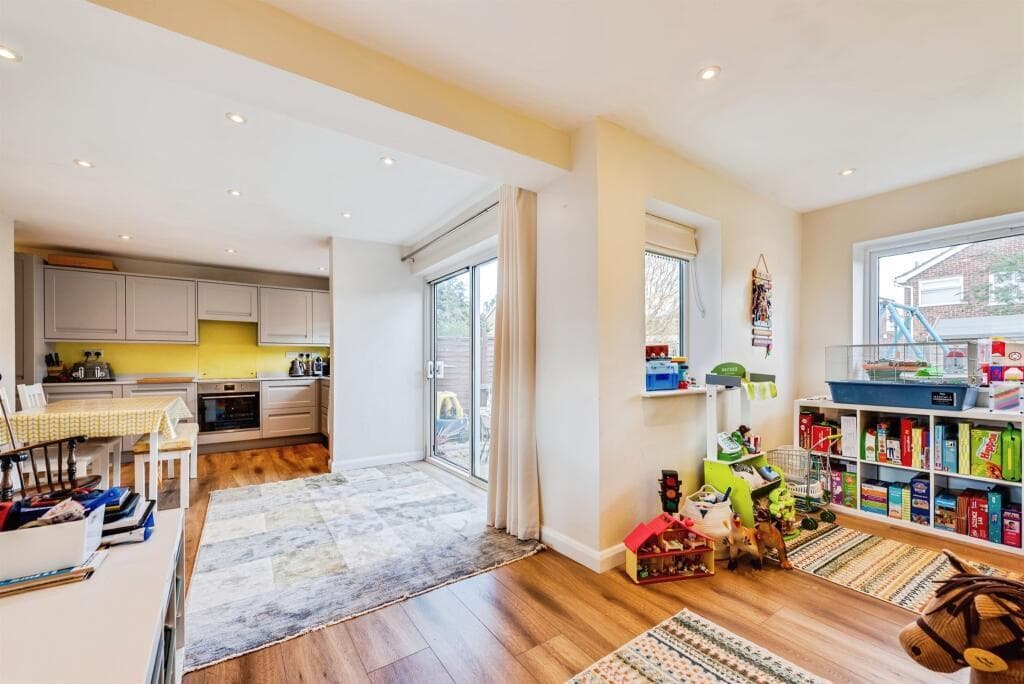 Property at Hamble Drive, Abingdon