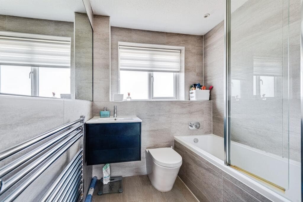 Property at Hamble Drive, Abingdon