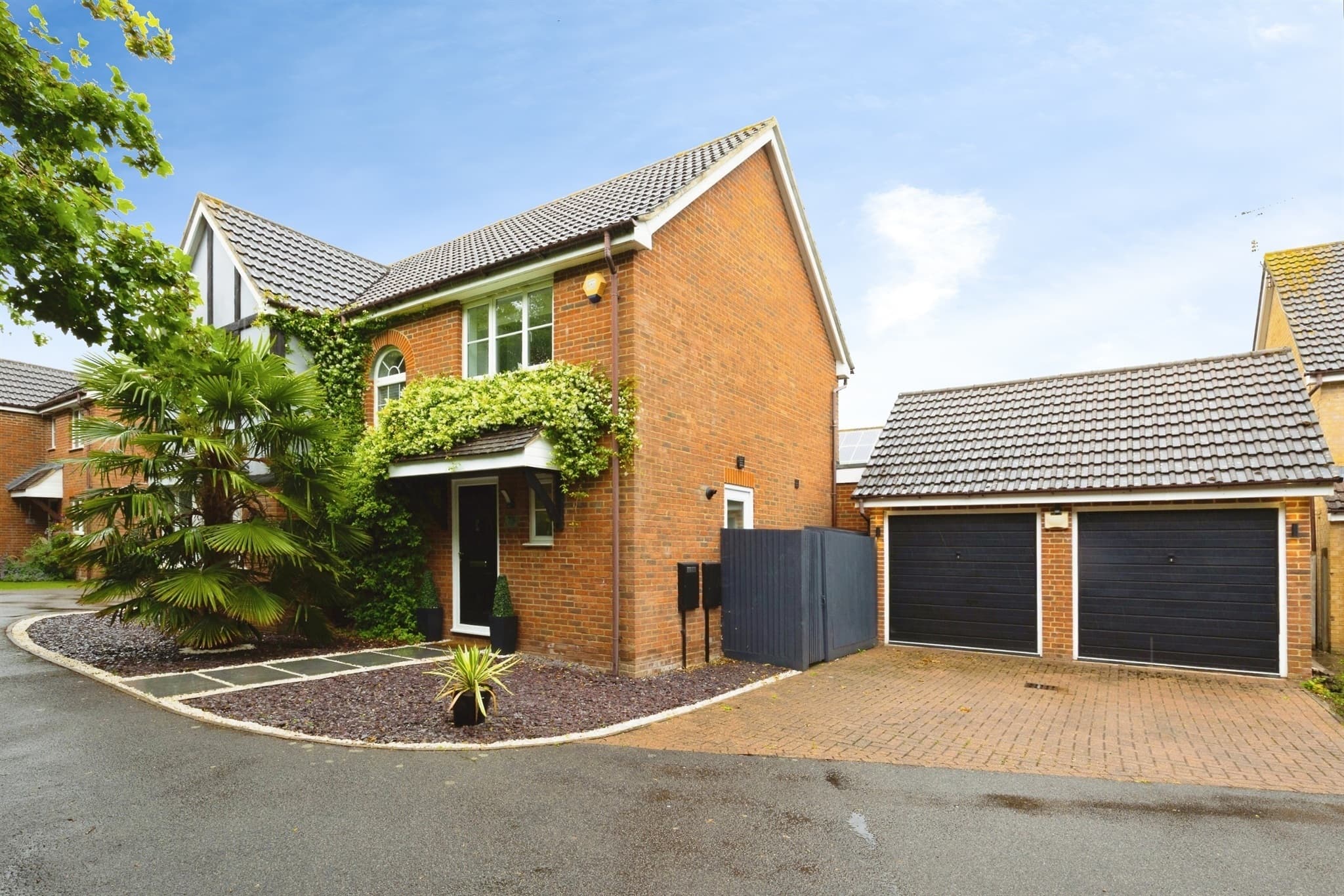 Property at Acorn Close, Kingsnorth, Ashford