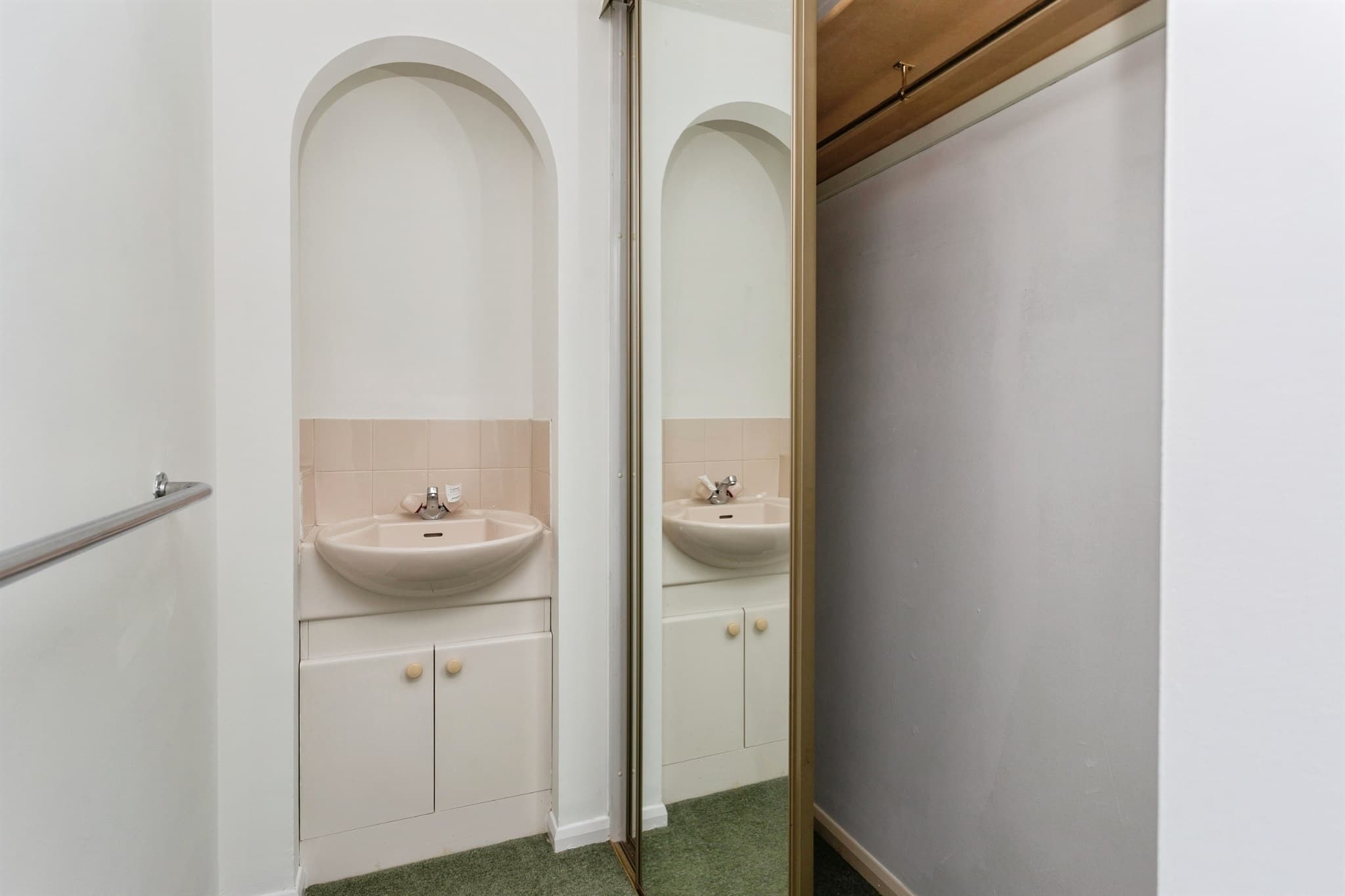 Property at Viewfield Close, Harrow