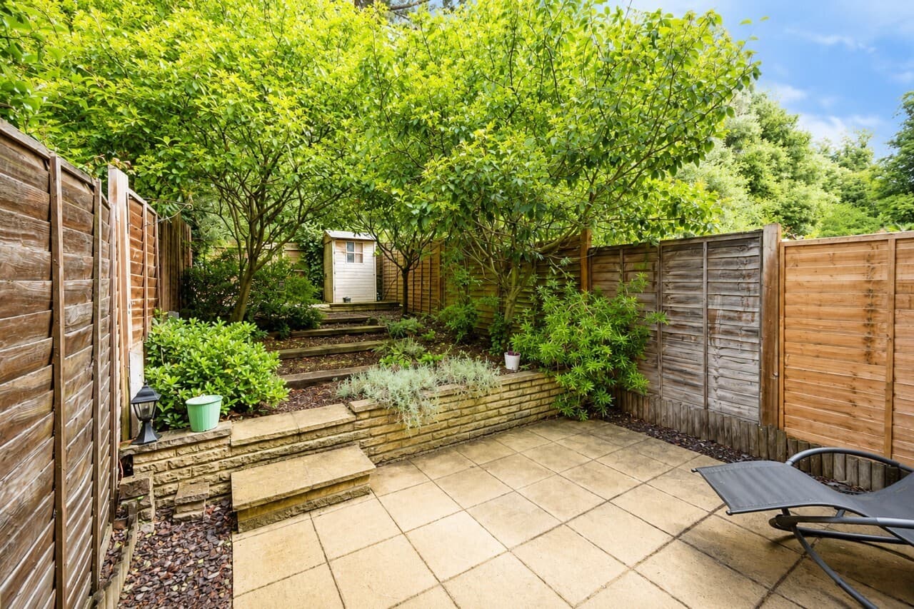 Property at Beningfield Drive, London Colney, St. Albans
