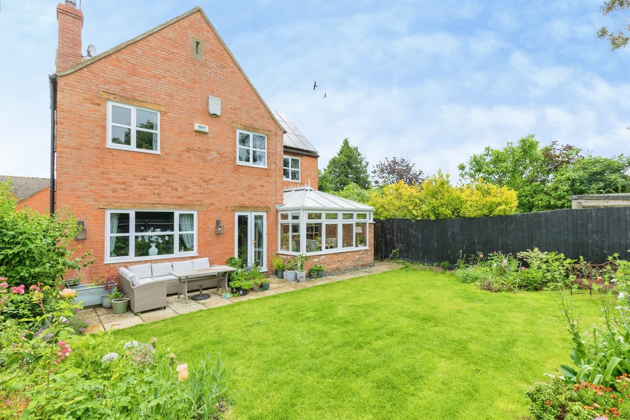 Property at Walnut Gardens, Claydon, Banbury