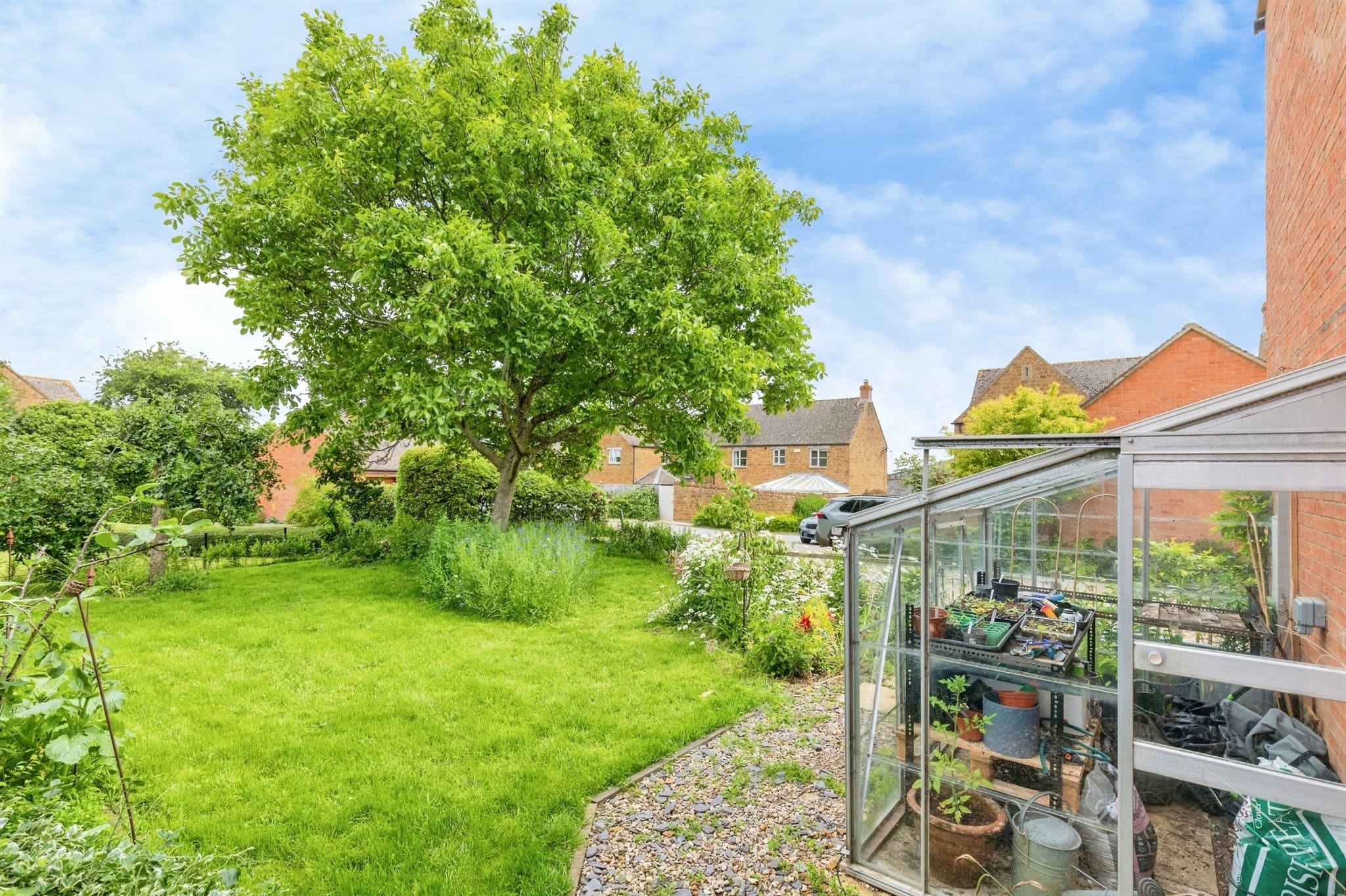 Property at Walnut Gardens, Claydon, Banbury